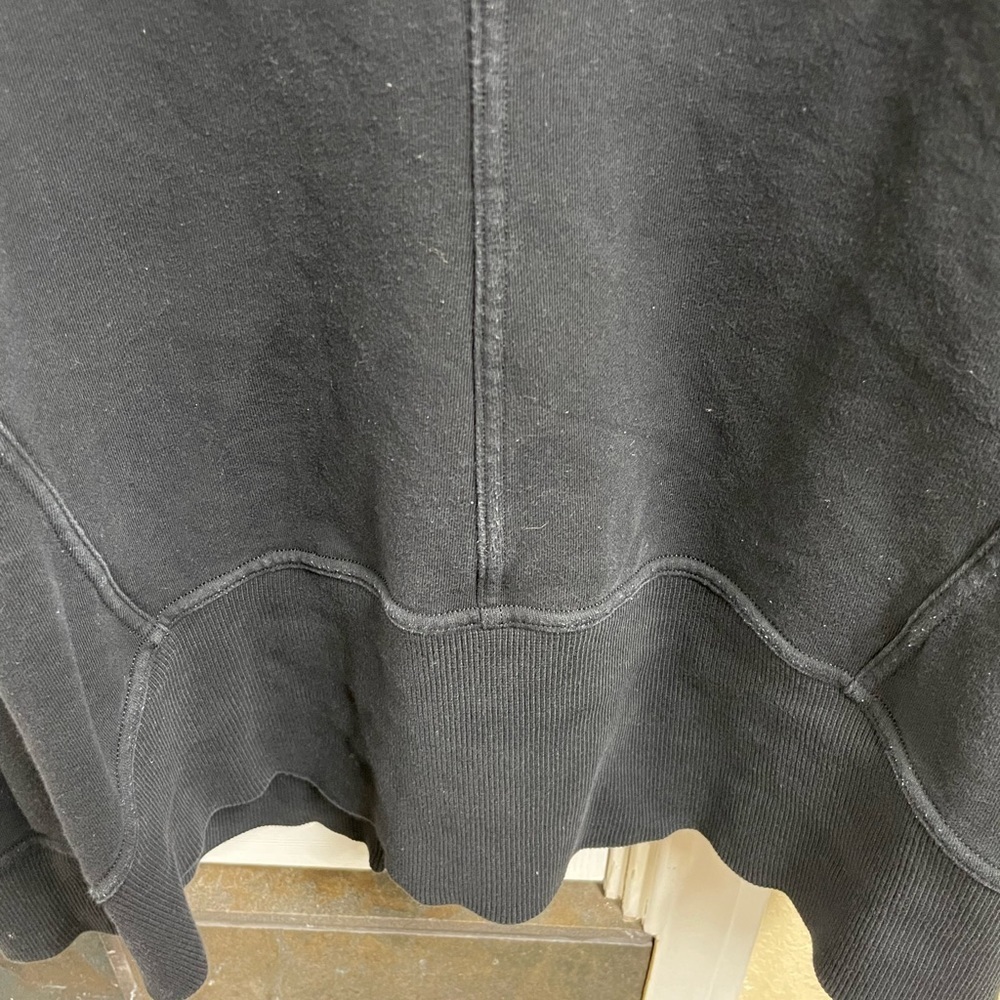 Lululemon zip up sweatshirt - size 10 - Picture 6 of 8